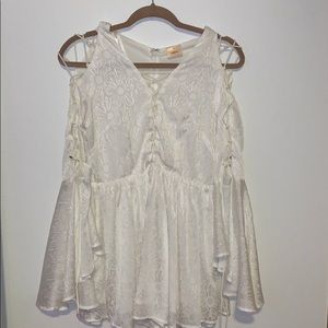 float bell sleeve white romper